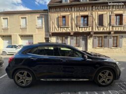 MERCEDES GLA 180 7G DCT AMG line TOIT OUVRANT – Provins