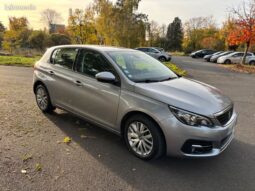 Peugeot 308 1.6 blueHDI 120CH – Paris