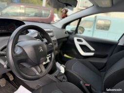 Peugeot 208 1.0 VTI LIKE 5P – Urcuit