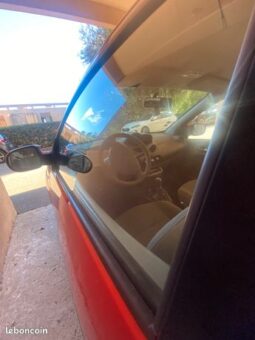 Renault Twingo II 1.2 16V 75ch Collection Florale 107 000 Très bon état – Bastia