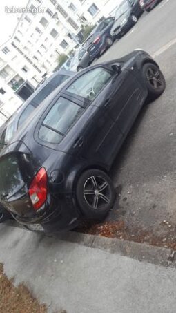 Vend opel corsa noir 2007 en l état – Blois