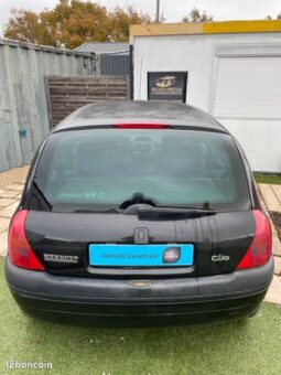 Renault Clio 2 1.2i 60ch – Saint-Ouen